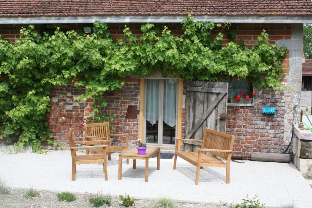Au Passage Des Grues Bed & Breakfast Drosnay Bilik gambar